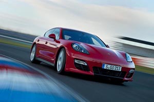 2013 Porsche Panamera GTS 2013 Porsche Panamera GTS