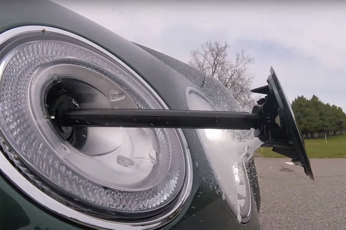 It’s Official The Bentayga has the COOLEST Headlight Washers!