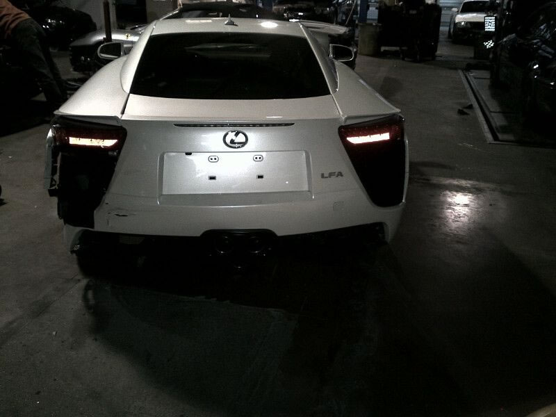 The first Reported Lexus LFA Crash