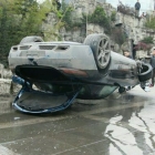 SLS AMG Pond Crash